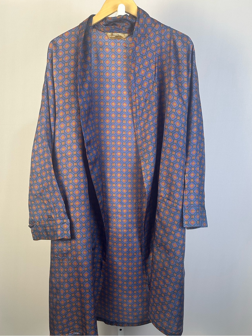 Vintage 1970s Tootal Men’s XL Silky Dressing Gown Robe Made in Great Britain